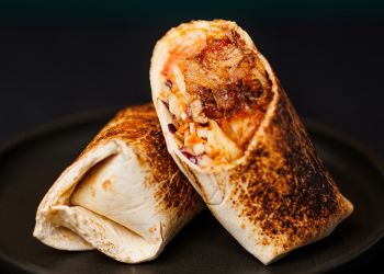 Ролл с рваным мясом