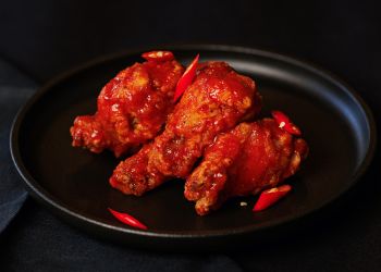 Крылья острые